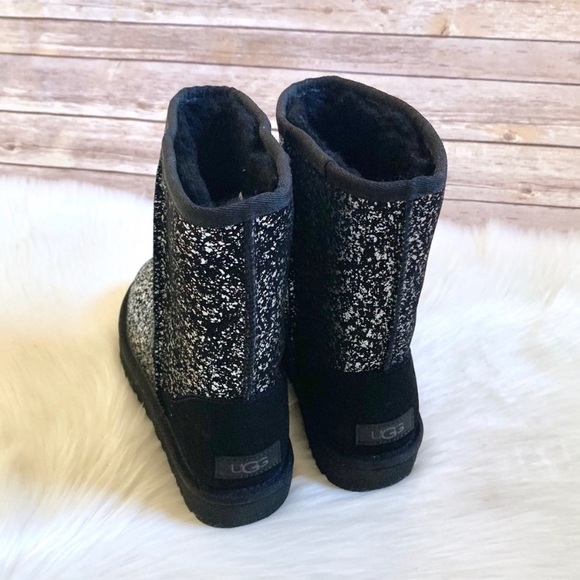 UGG Classic Short II Foil Glam Boots - Picture 8 of 8